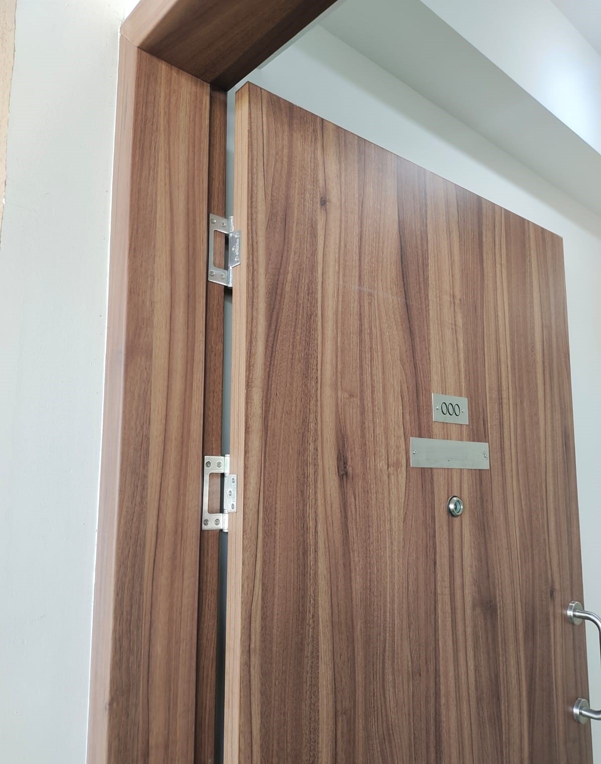 Wp Hinges Fitting