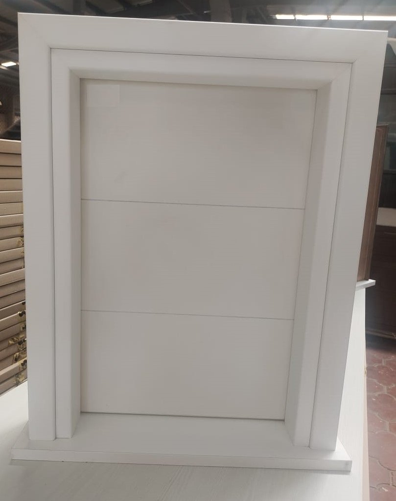 Laminated miniature